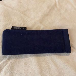 Peepers velour glasses case pre-owned condition